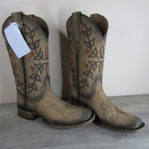 Corral Shoes - Circle G by Corral Women's Flowered Embroidery Square Toe Western Boots L2032